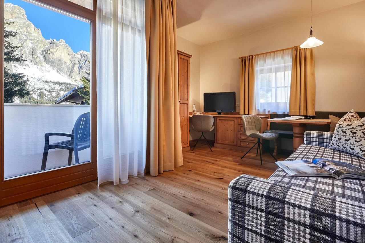Hotel Marmolada Corvara Exteriör bild